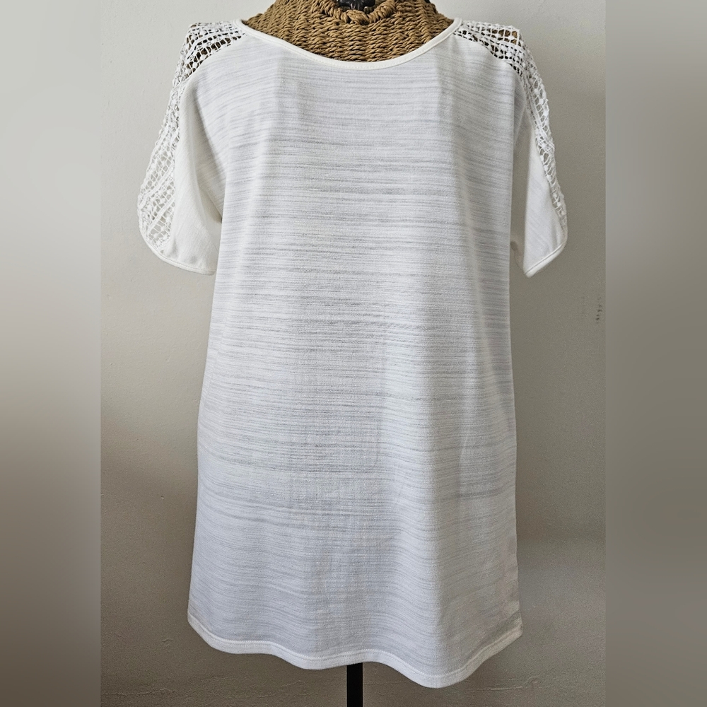 Gianni Binni lace detail top. Size medium.